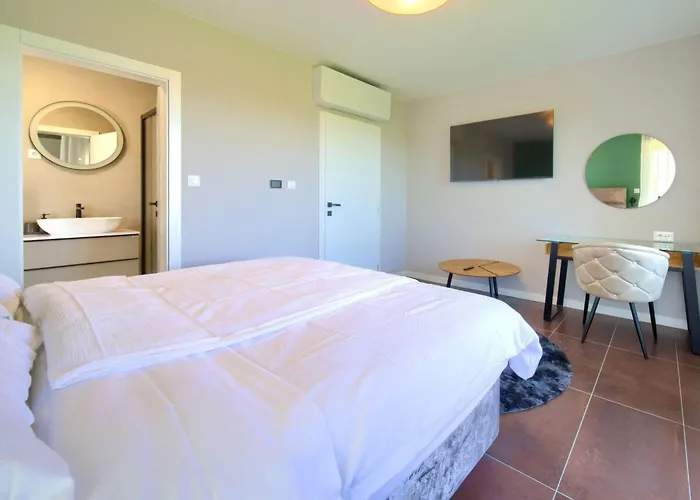 Miryam By Interhome * Vrh (Krk)